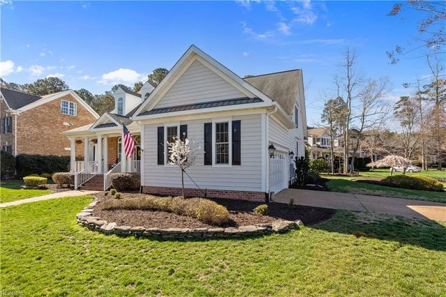 209 Founders Pointe TRL, Carrollton, VA 23314