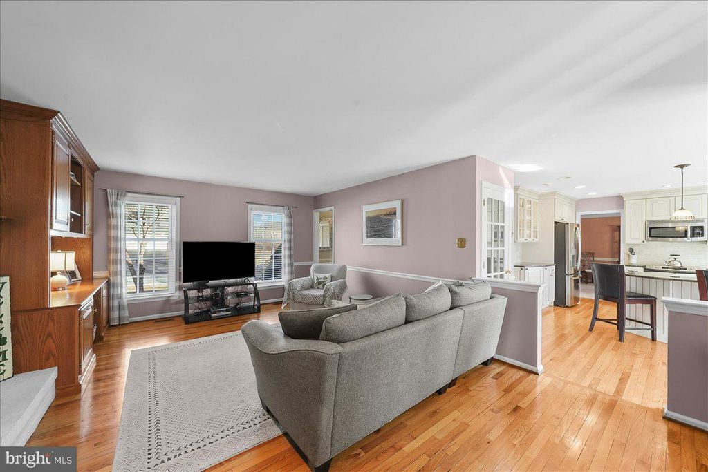 Image 14 of property listing at 1122 DODGSON RD, West Chester, PA 19382