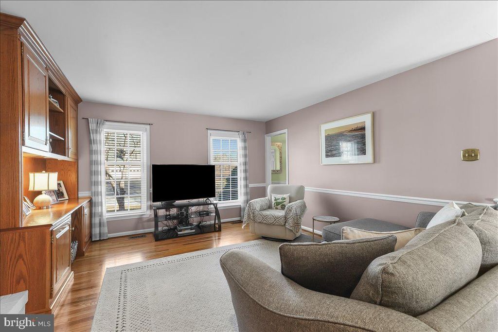 Image 15 of property listing at 1122 DODGSON RD, West Chester, PA 19382