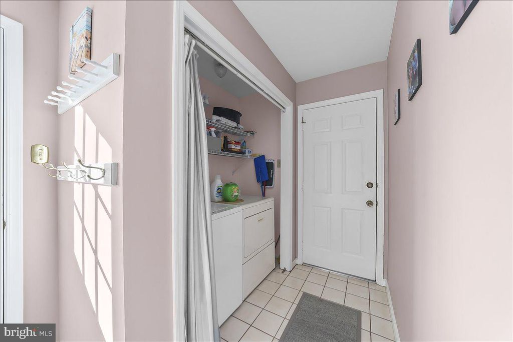 Image 16 of property listing at 1122 DODGSON RD, West Chester, PA 19382