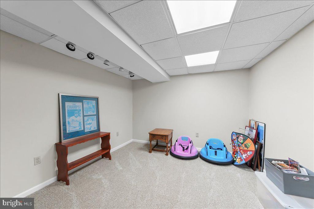 Image 32 of property listing at 1122 DODGSON RD, West Chester, PA 19382