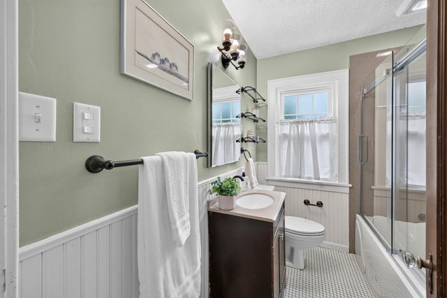 2304 6th Street, White Bear Lake, MN 55110