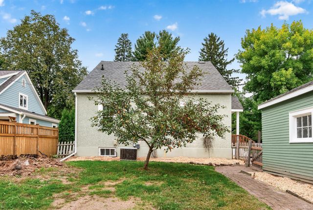 2304 6th Street, White Bear Lake, MN 55110