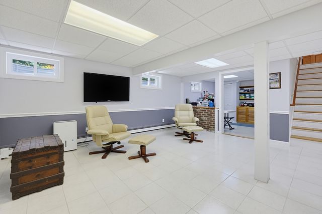 343 Central St, Foxboro, MA 02035