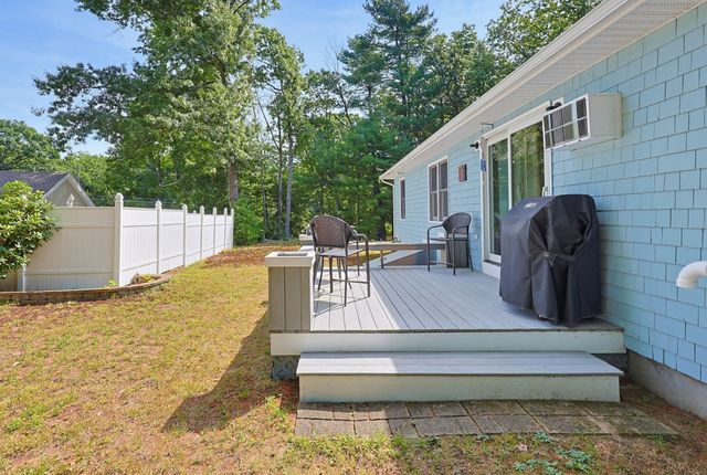 343 Central St, Foxboro, MA 02035