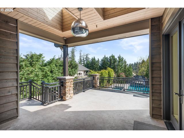 5390 Nw ROANOKE Ln, Portland, OR 97229