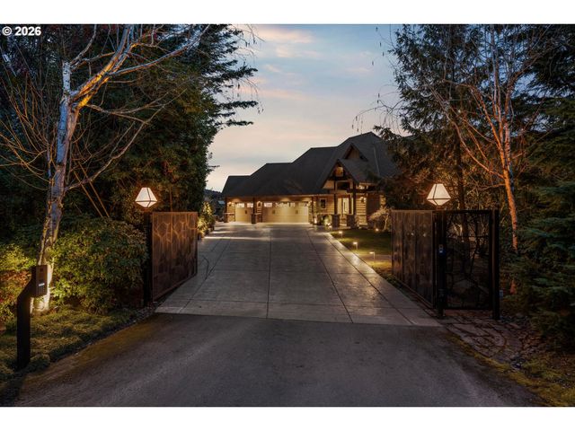 5390 Nw ROANOKE Ln, Portland, OR 97229