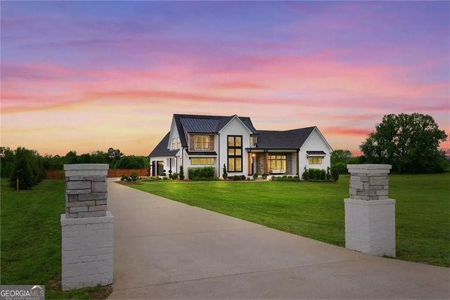 345 Thornton Drive, Fayetteville, GA 30214
