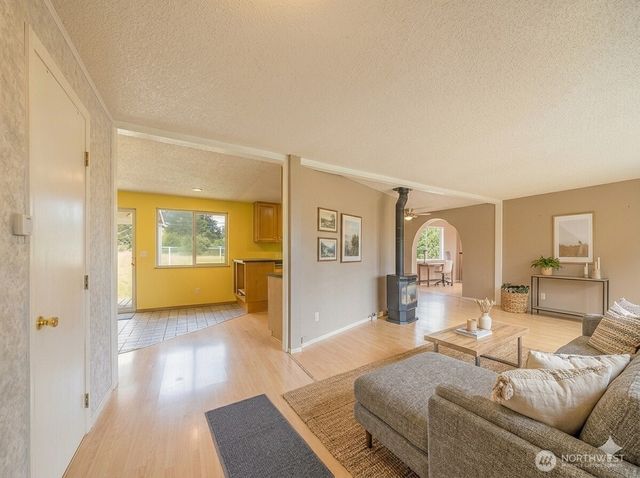 1012 River Road, Sequim, WA 98382