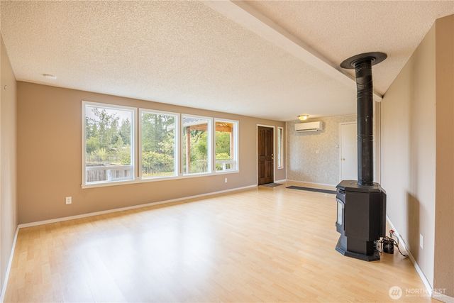 1012 River Road, Sequim, WA 98382