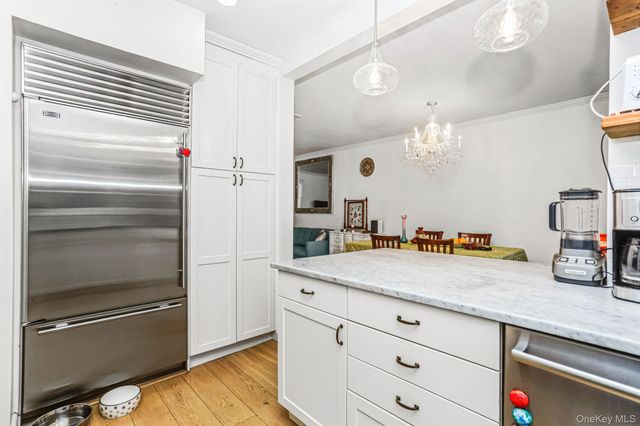 3 Park Avenue Terrace, Bronxville, NY 10708