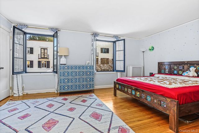 3 Park Avenue Terrace, Bronxville, NY 10708