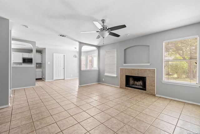 9915 SANDLET TRL, San Antonio, TX 78254