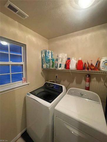 4117 River Breeze CIR, Chesapeake, VA 23321