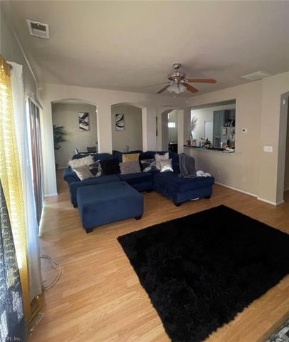 4117 River Breeze CIR, Chesapeake, VA 23321