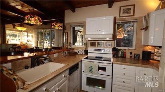 11723 Widgeon Way, Clearlake Oaks, CA 95423