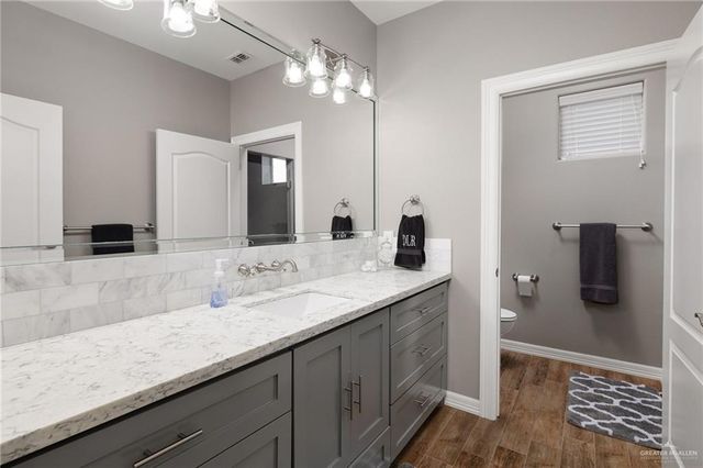 23308 Oak Knoll Drive, Edcouch, TX 78538