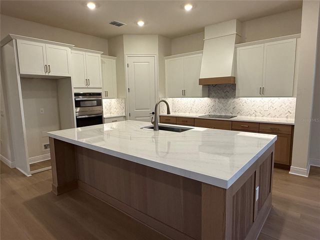 9482 FLOREY WAY, Orlando, FL 32827