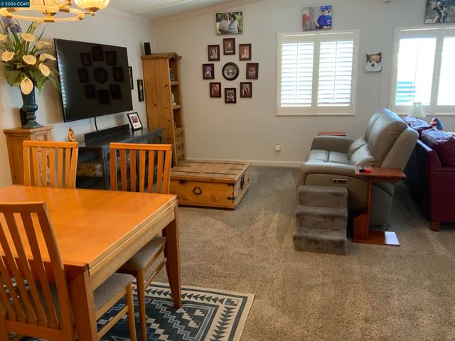 238 Aloha, Pittsburg, CA 94565
