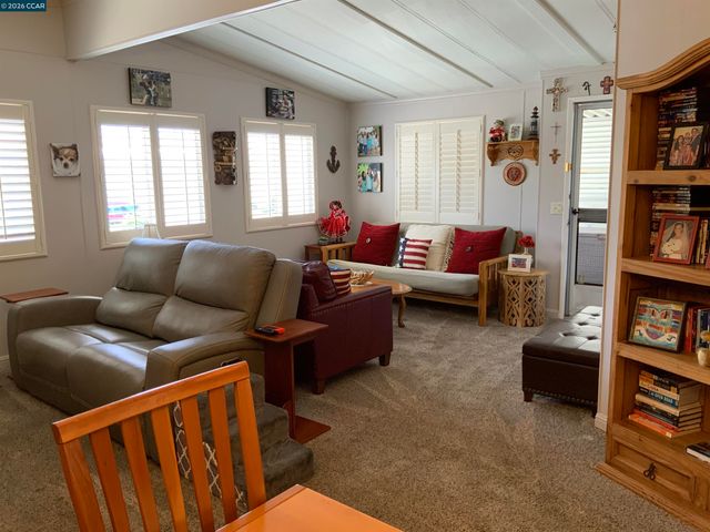 238 Aloha, Pittsburg, CA 94565