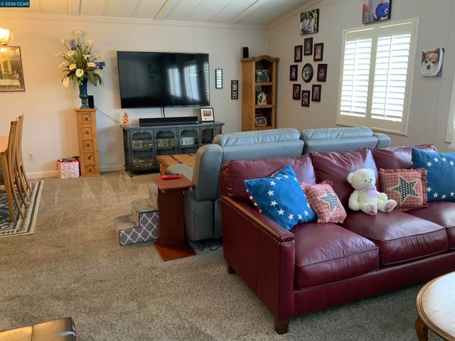 238 Aloha, Pittsburg, CA 94565