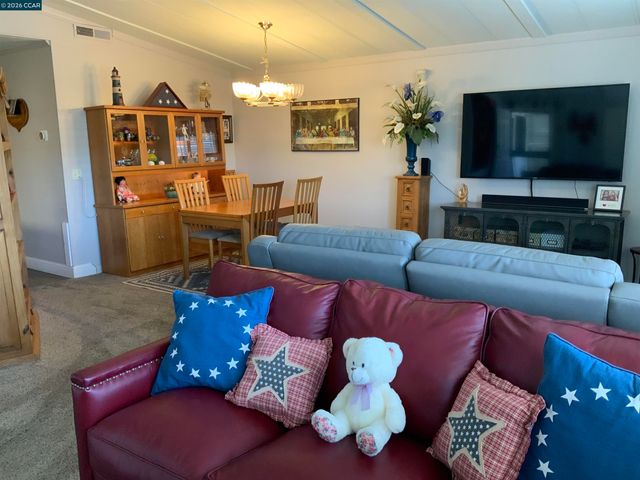 238 Aloha, Pittsburg, CA 94565