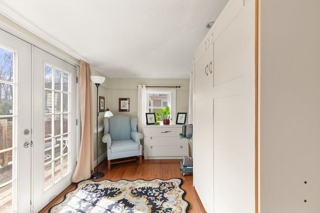 2 Pine St 3, Stoneham, MA 02180