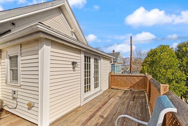 2 Pine St 3, Stoneham, MA 02180