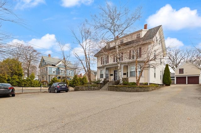 2 Pine St 3, Stoneham, MA 02180