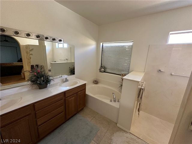 1458 Palm Drive, Laughlin, NV 89029