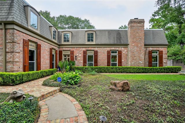 11010 Hedwig Green Street, Hunters Creek Village, TX 77024