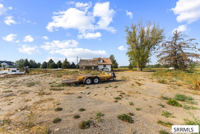 372 E 73rd S, Idaho Falls, ID 83404