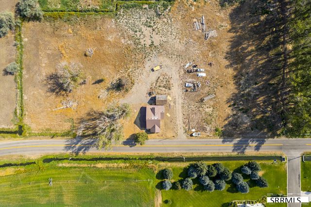 372 E 73rd S, Idaho Falls, ID 83404