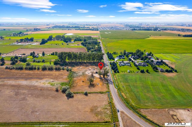 372 E 73rd S, Idaho Falls, ID 83404