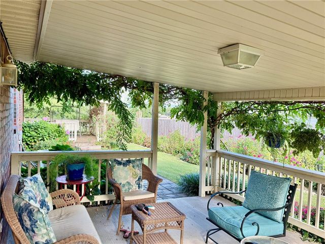 580 Beca Lane, Prairie Grove, AR 72753