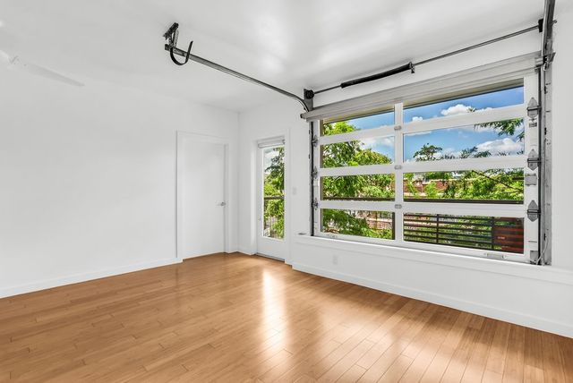 1111 S Akard Street 304, Dallas, TX 75215