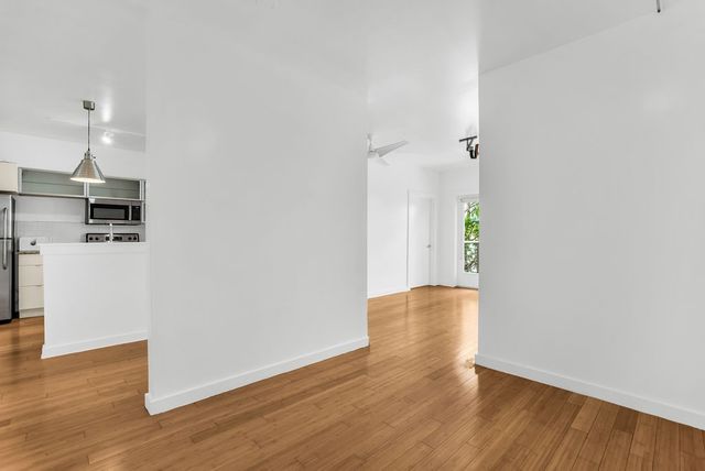 1111 S Akard Street 304, Dallas, TX 75215