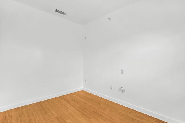 1111 S Akard Street 304, Dallas, TX 75215