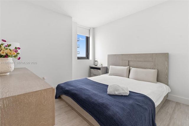 121 NE 34th St 2109, Miami, FL 33137