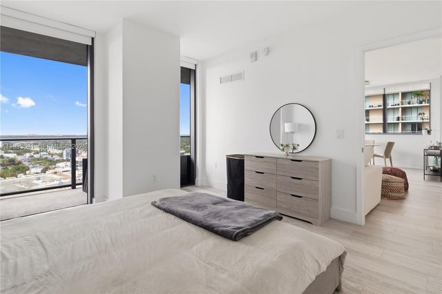 121 NE 34th St 2109, Miami, FL 33137