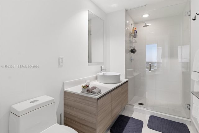 121 NE 34th St 2109, Miami, FL 33137