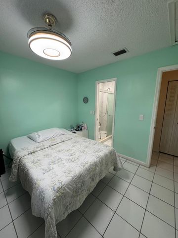 966 Sumter Road E, West Palm Beach, FL 33415