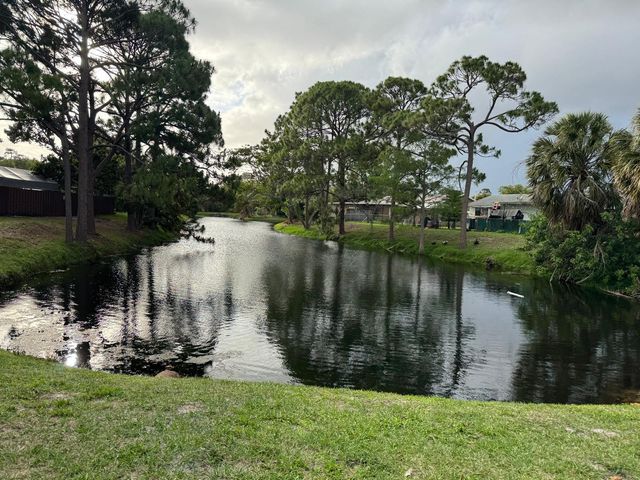 966 Sumter Road E, West Palm Beach, FL 33415