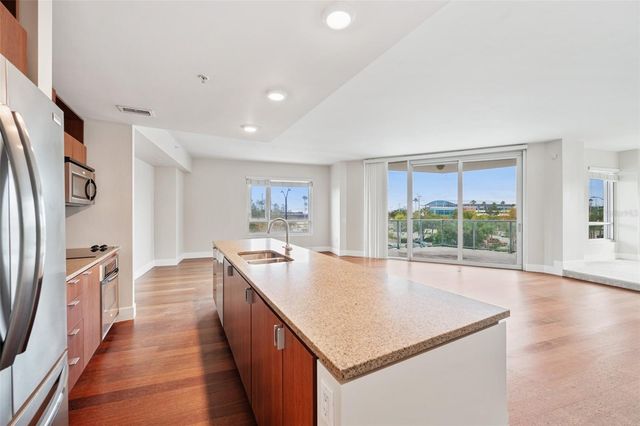912 CHANNELSIDE DRIVE 2310, Tampa, FL 33602
