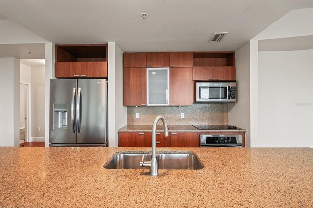 912 CHANNELSIDE DRIVE 2310, Tampa, FL 33602