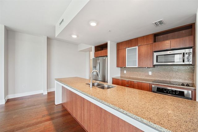 912 CHANNELSIDE DRIVE 2310, Tampa, FL 33602