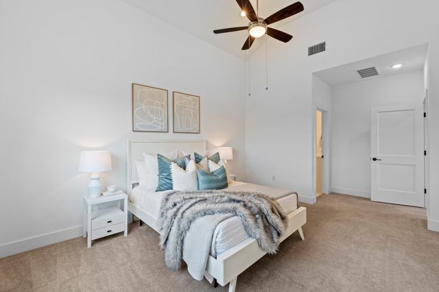 5315 La Crosse Ave 11, Austin, TX 78739