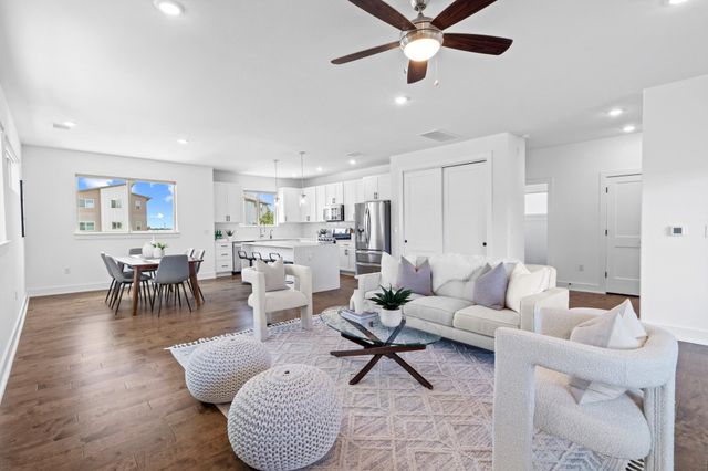 5315 La Crosse Ave 11, Austin, TX 78739