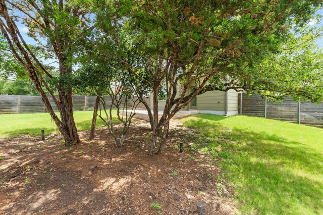 5315 La Crosse Ave 11, Austin, TX 78739