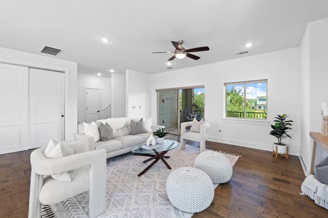 5315 La Crosse Ave 11, Austin, TX 78739